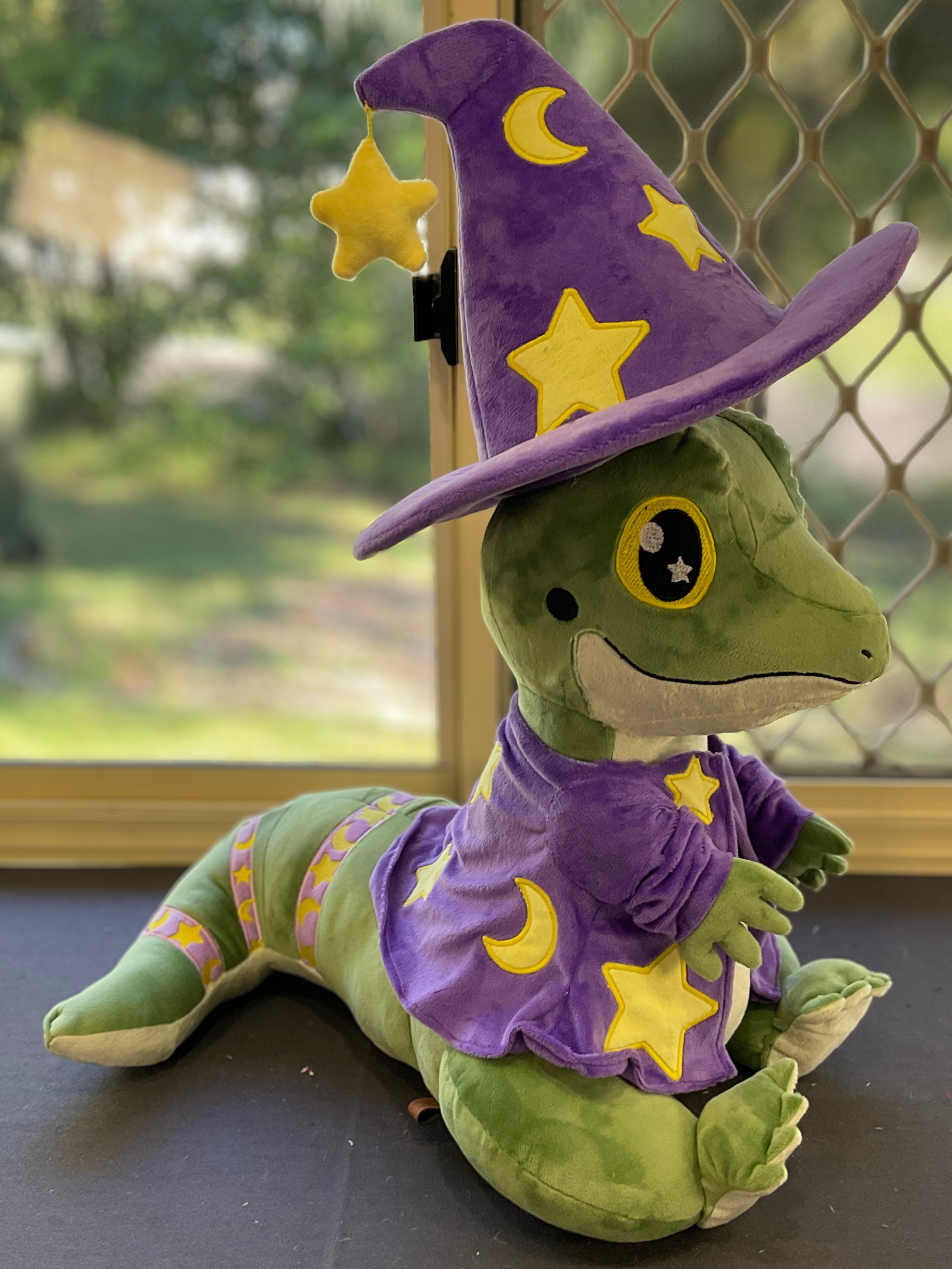Weighted Wizard Lizard, Grounding Sensory Companion Plush - Image 2