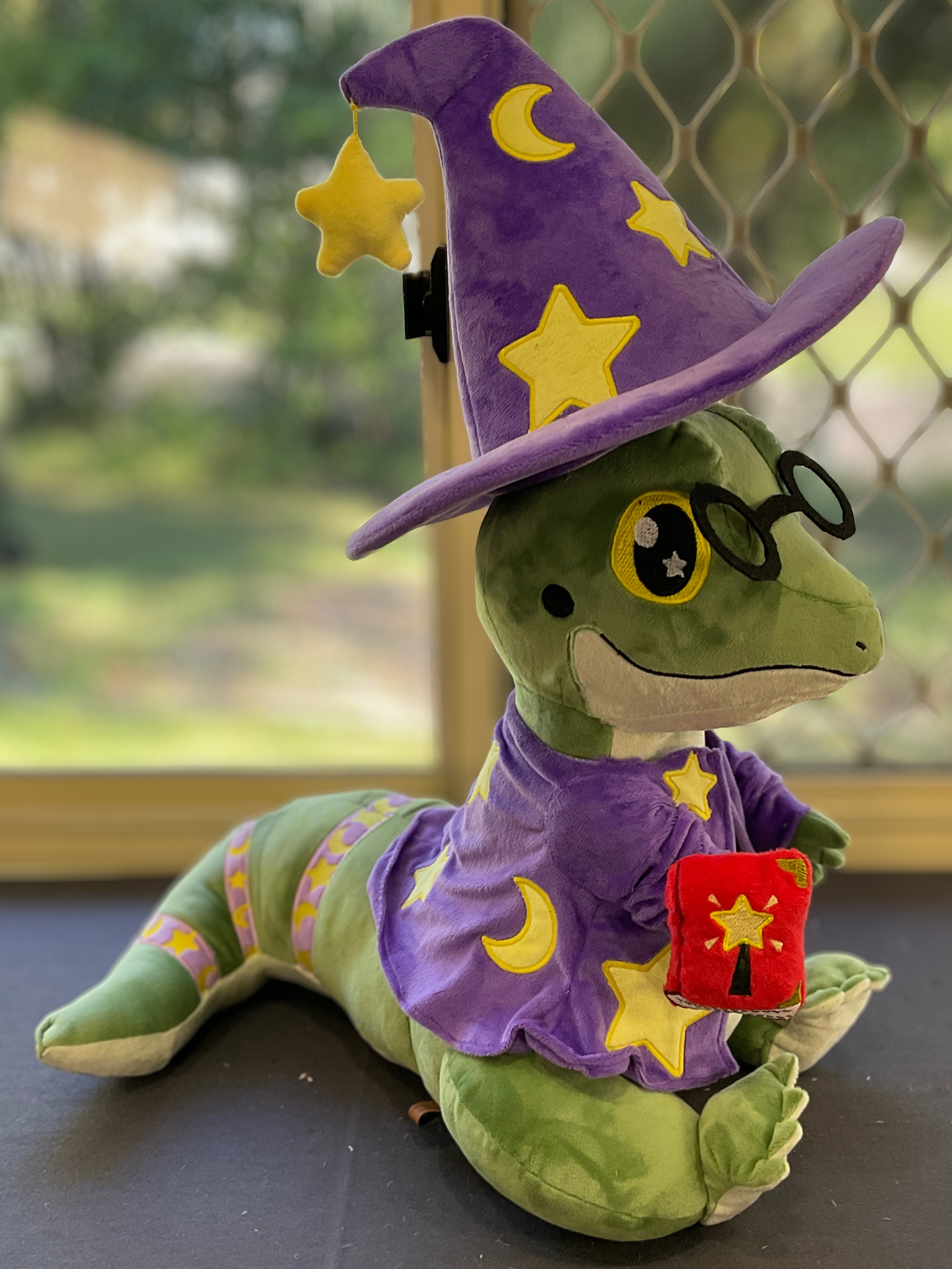 Weighted Wizard Lizard, Grounding Sensory Companion Plush - Image 4